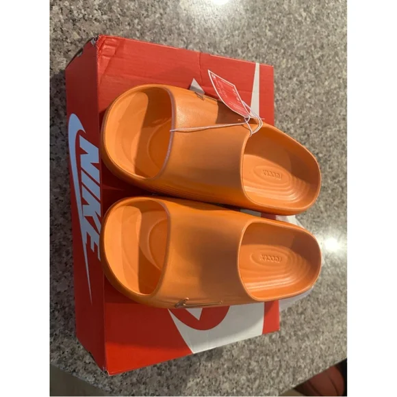 Nike React / Rejuven8 Slide Sandal Sz: 11 Color: Makeresh